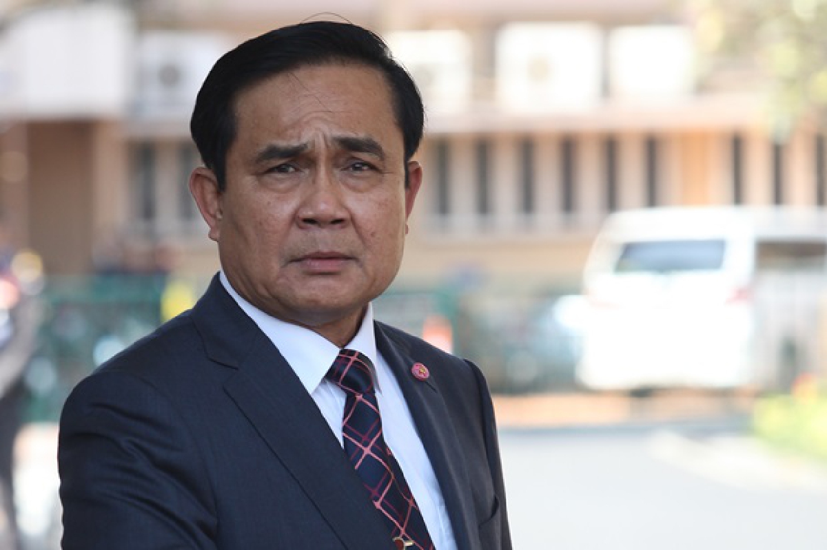 "ประยุทธ์"เข้าทำเนียบถกทีมศก. "ประยุทธ์"เข้าทำเนียบถกทีมศก.