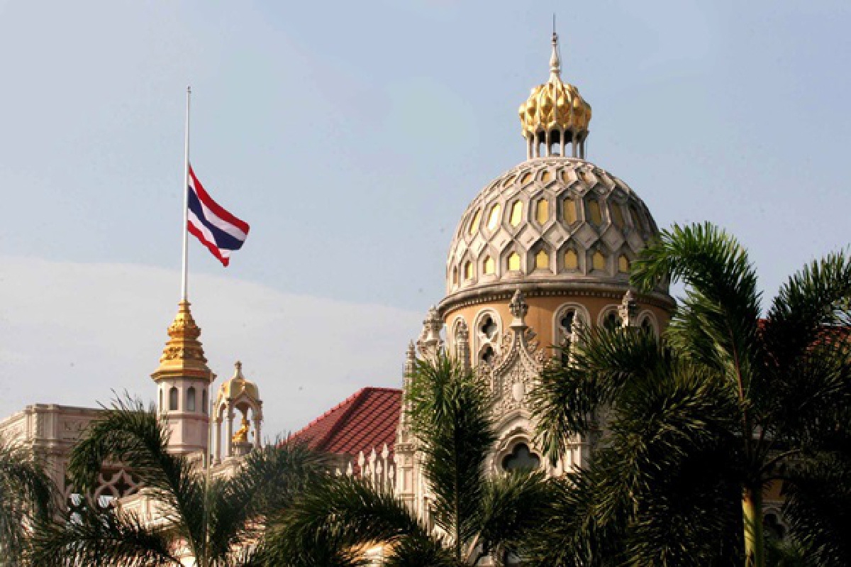 ไทยลดธงครึ่งเสา 3 วันไว้อาลัยกษัตริย์ซาอุฯสวรรคต ไทยลดธงครึ่งเสา 3 วันไว้อาลัยกษัตริย์ซาอุฯสวรรคต