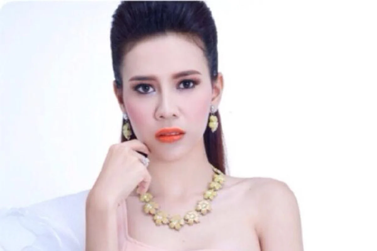 ธอร์น ลักขณา ป๊อปสตาร์กัมพูชา