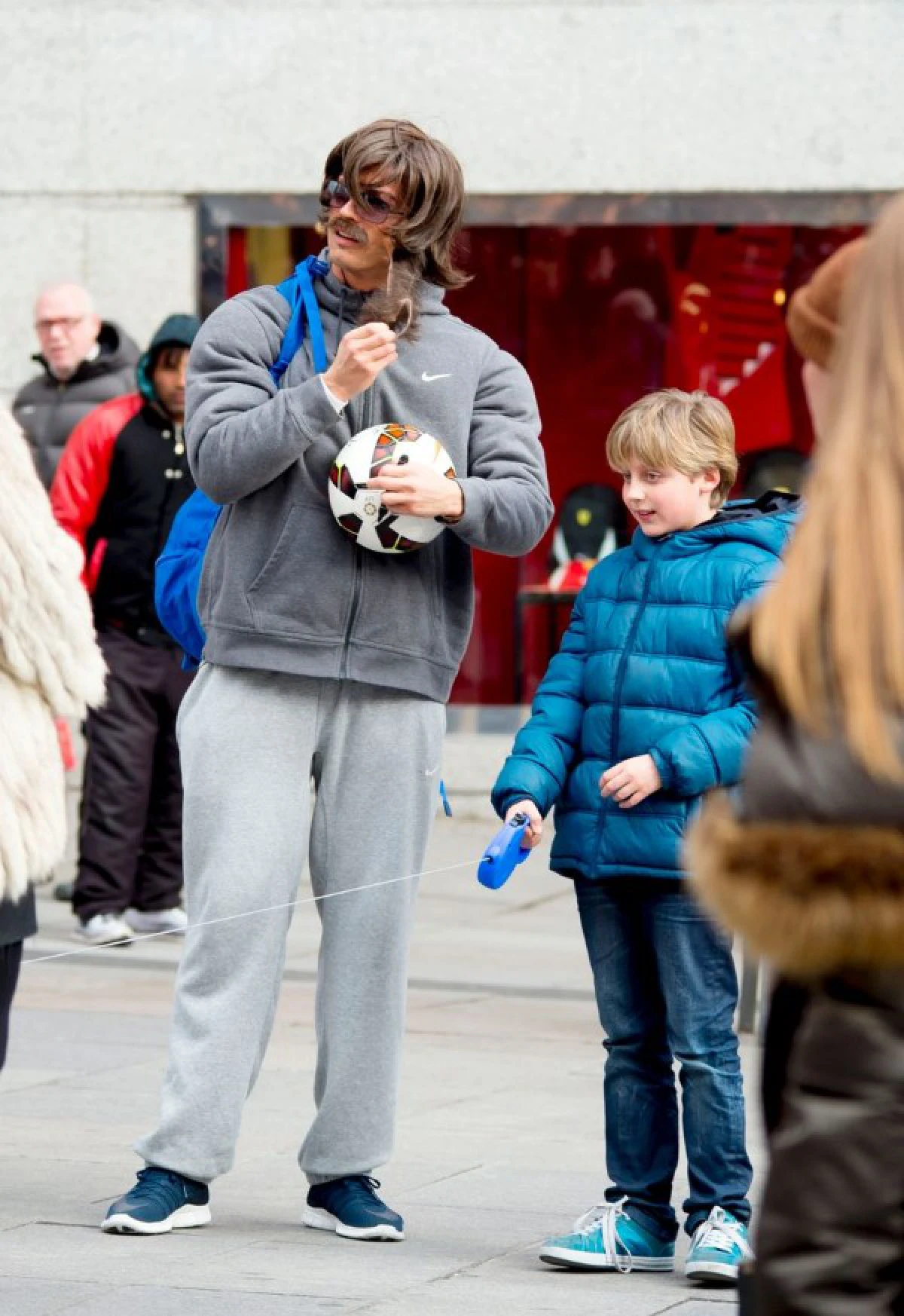 จำกันได้มั้ย? เผยภาพชุด "โด้" ปลอมตัว