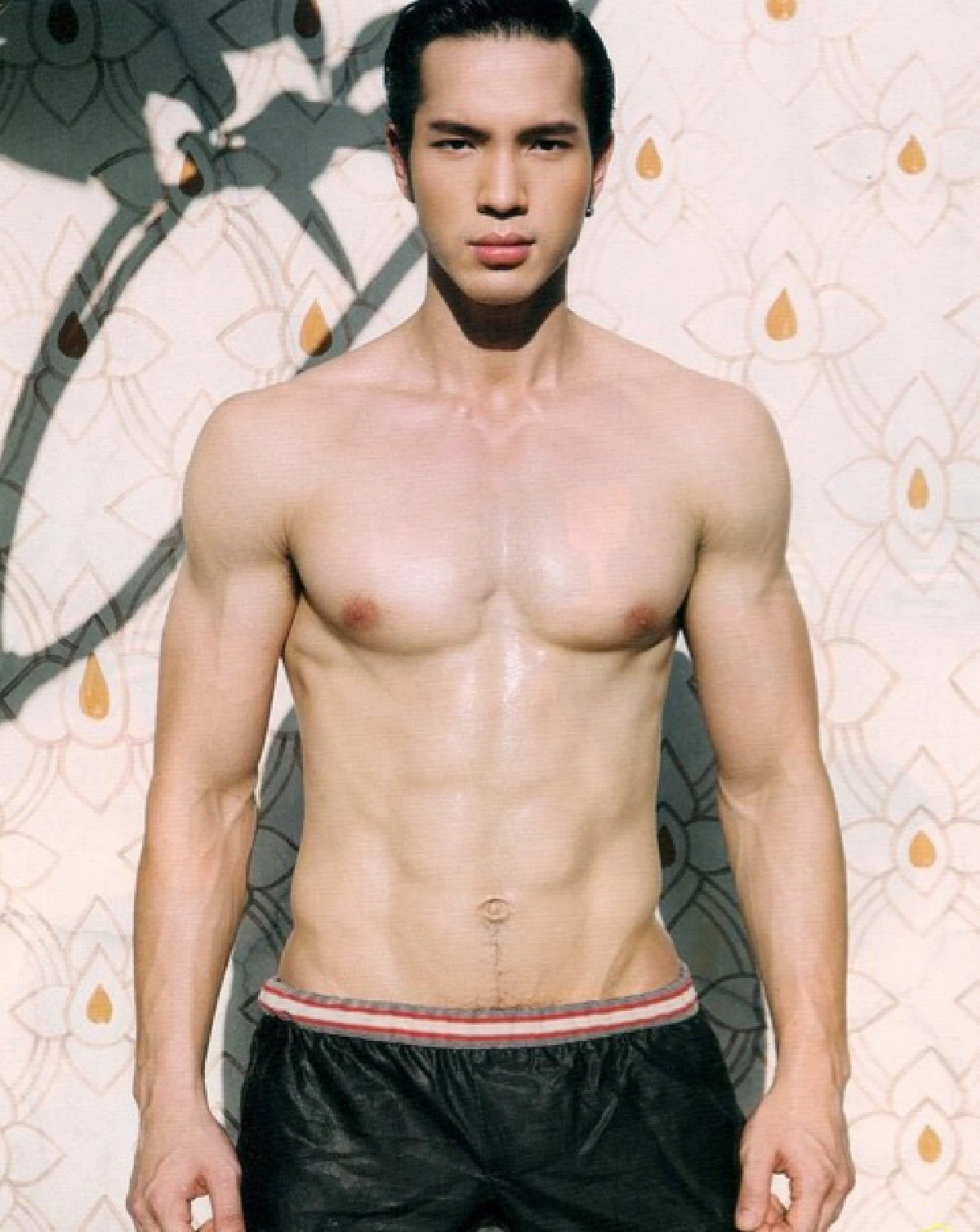 สะกิดต่อมซี้ด!รวมซิกแพคดารา แบบว่าแซ่บเว่อร์