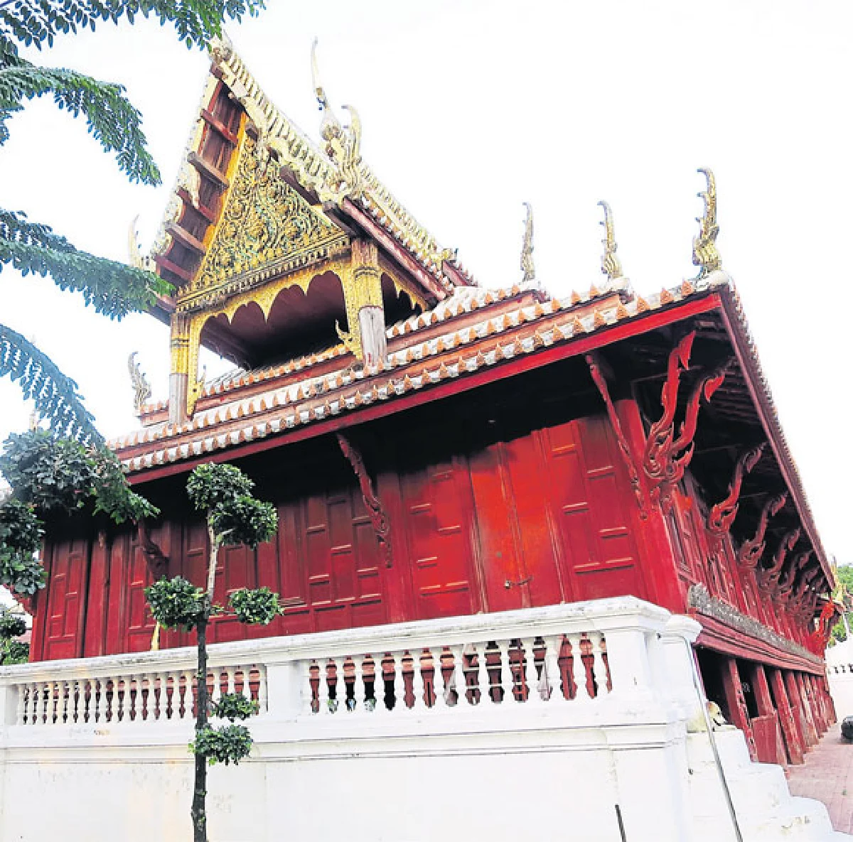 วัดใหญ่สุวรรณณาราม ความงามคู่เมืองเพชรบุรี