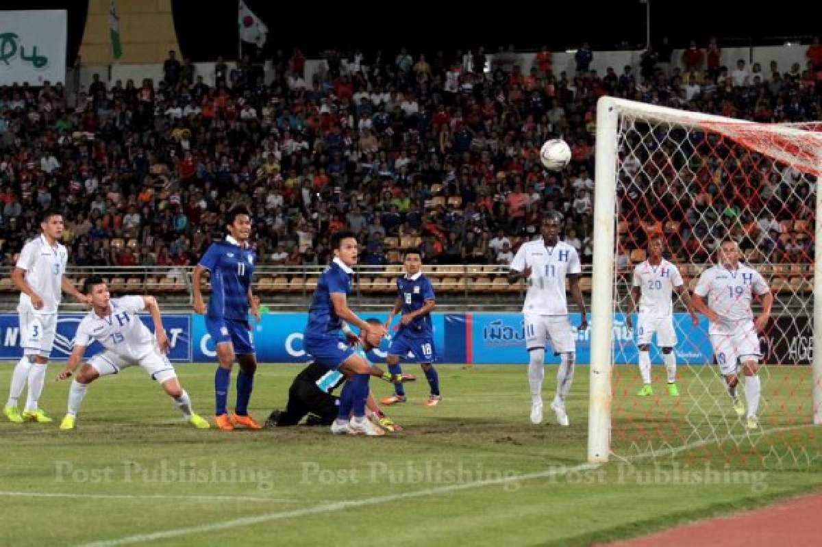 ช้างศึกแซงฮอนดูรัส3-1รั้งจ่าฝูงคิงส์คัพ ช้างศึกแซงฮอนดูรัส3-1รั้งจ่าฝูงคิงส์คัพ