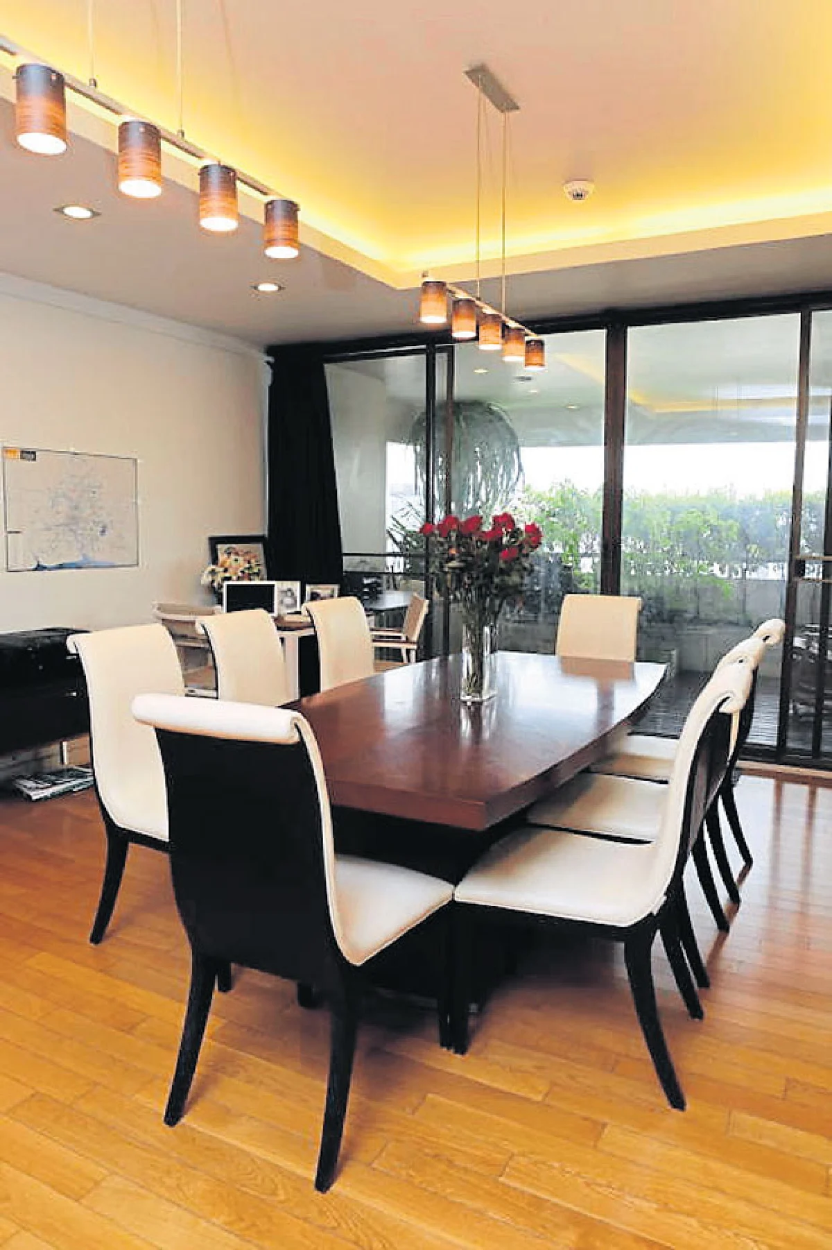 บ้านสไตล์ ‘อิงลิช คันทรี่’ ของ ดร.เกษรา ธัญลักษณ์ภาคย์