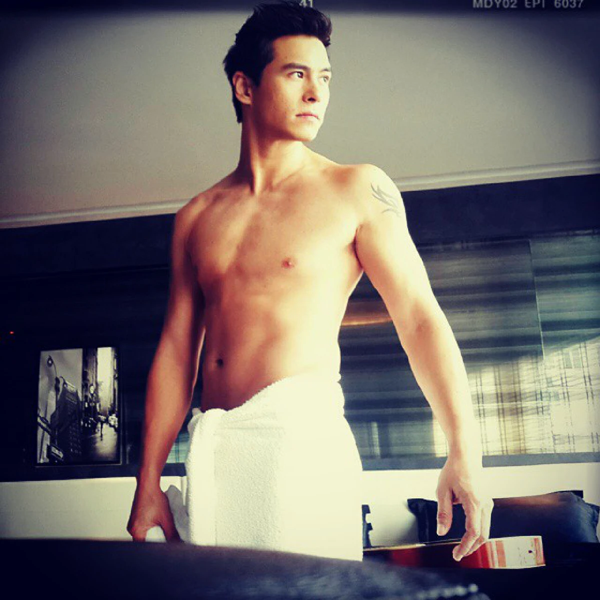 หมดใจให้บอส!"ปีเตอร์ คอร์ป"อวดซิกแพคสุดแซ่บ