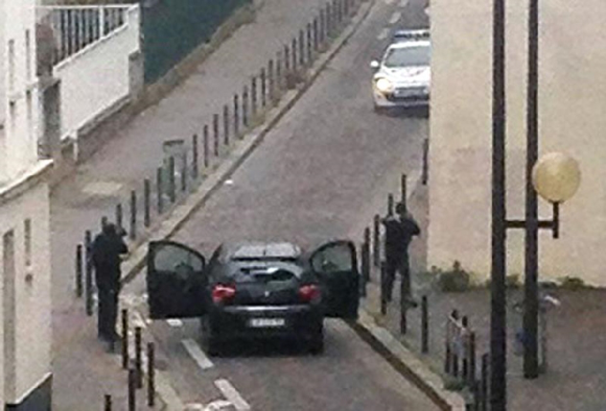 Paris attack: Police kill gunmen, freeing hostages