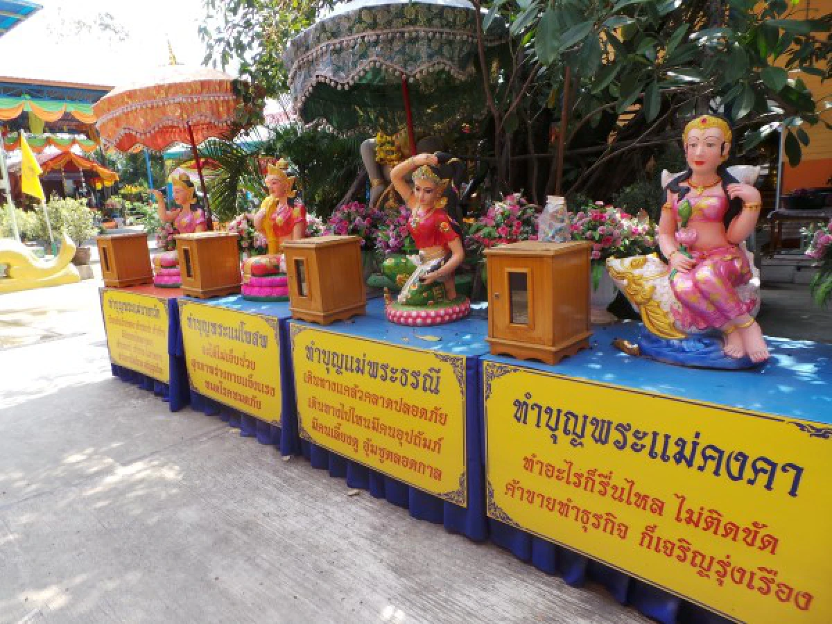 "ทัวร์พุทธพาณิชย์" ที่อยุธยา