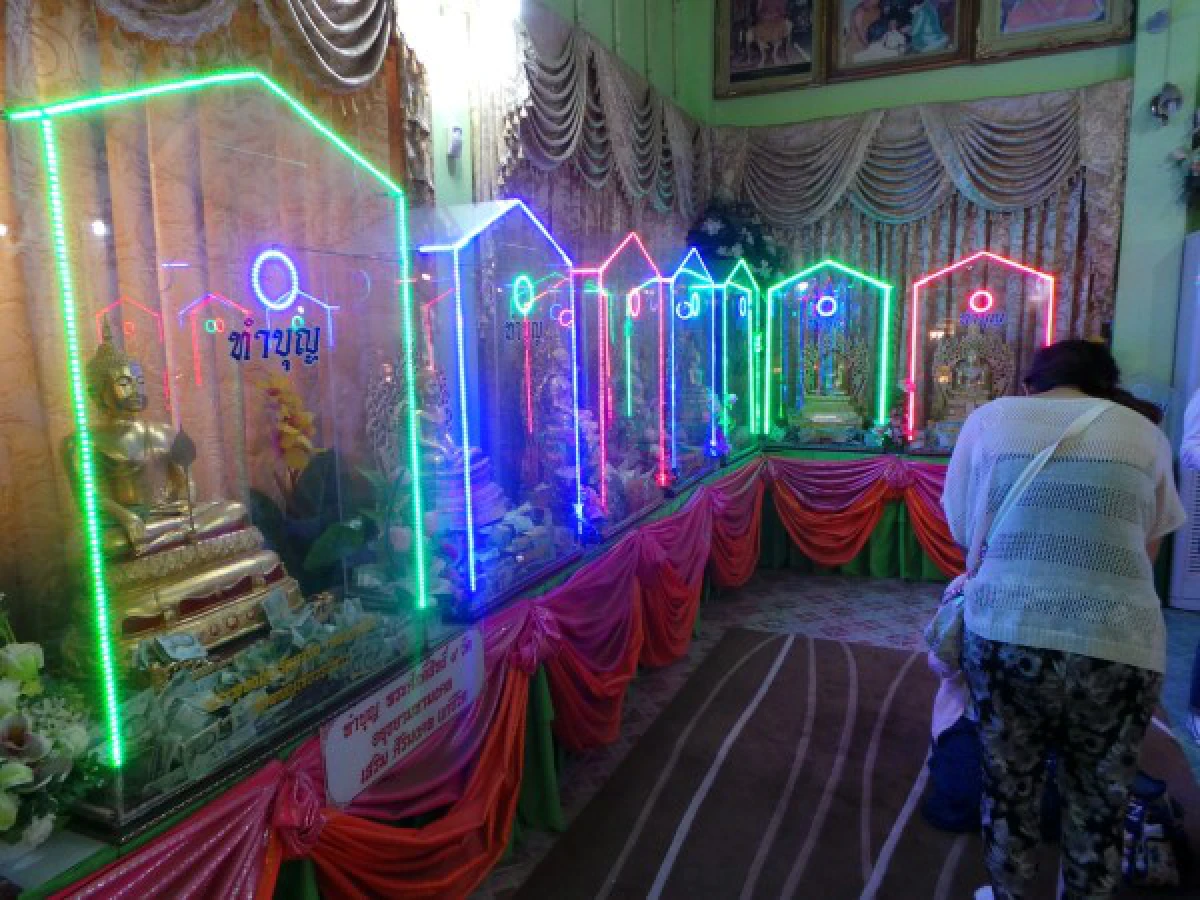 "ทัวร์พุทธพาณิชย์" ที่อยุธยา
