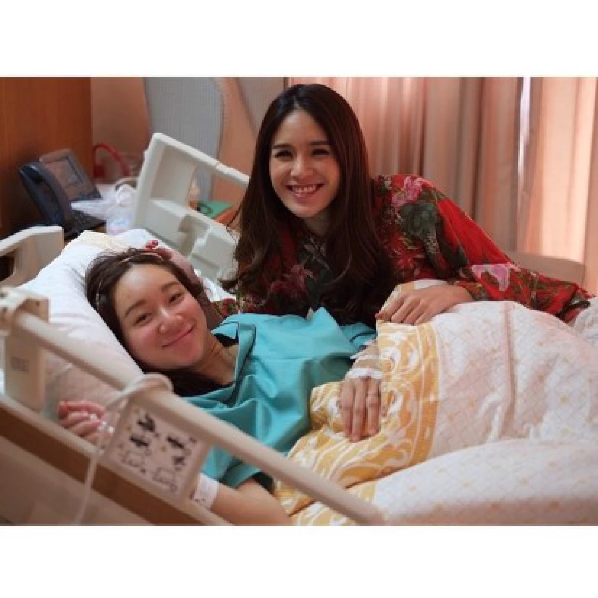 พลอย รัตนรัตน์ คลอดลูกชาย ตั้งชื่อ "น้องตน"