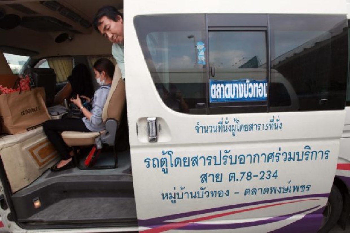 ขนส่งจัดระเบียบ"เบาะนั่งรถตู้โดยสาร" ขนส่งจัดระเบียบ"เบาะนั่งรถตู้โดยสาร"