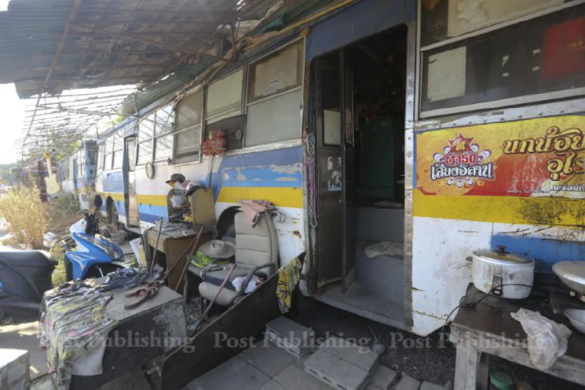 ไอเดียเจ๋ง!แปลงโฉมรถเมล์เก่าเป็น "วิมานพอเพียง"