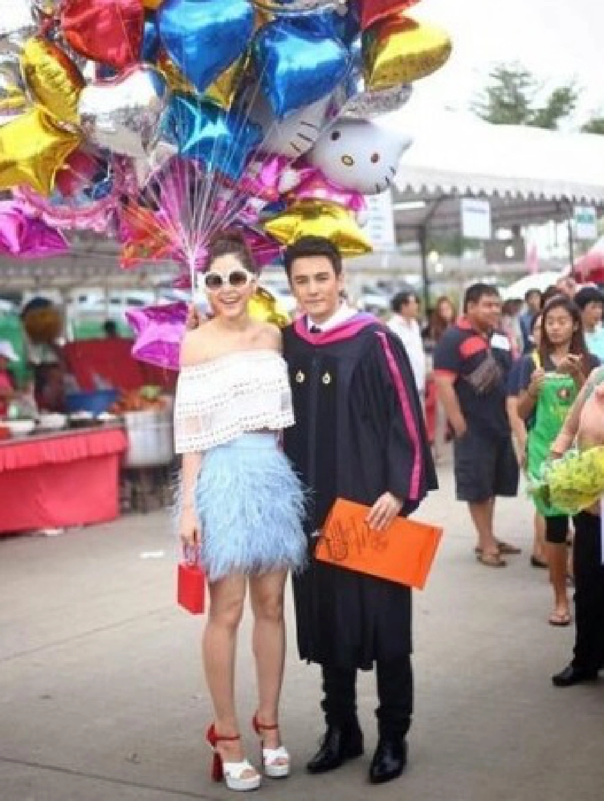 ปลื้มปริ่ม!"ณเดชน์-ธันวา-บุ๋ม"ซ้อมรับปริญญาม.รังสิต