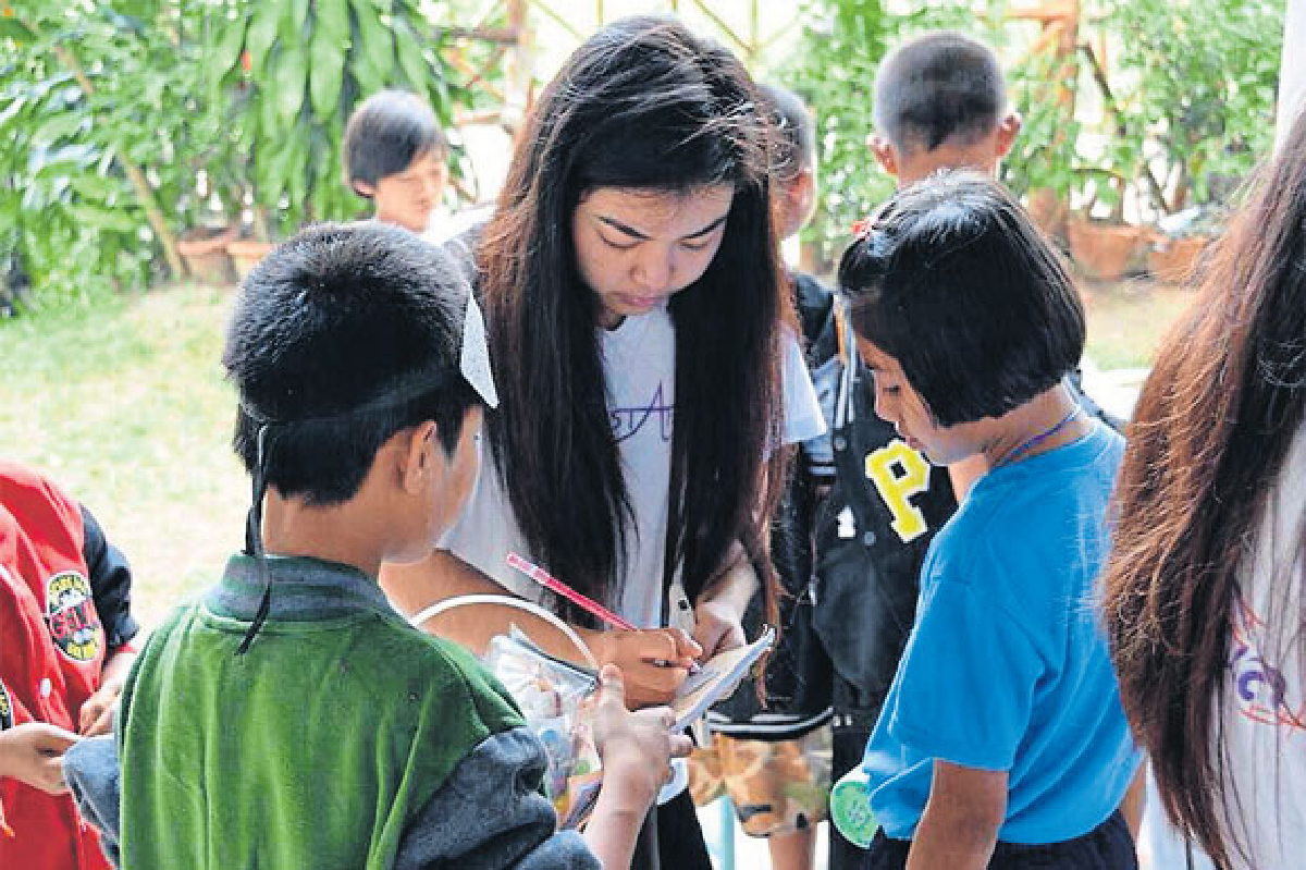 ค่ายอาสาสอนภาษา เพื่อ เด็กชนบท ค่ายอาสาสอนภาษา เพื่อ เด็กชนบท