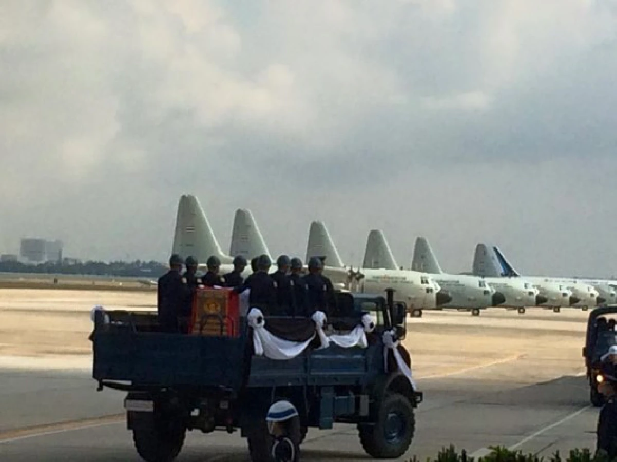 ผบ.ทอ.รับศพ "ผู้กองเอฟ" ยกย่องวีรบุรุษ