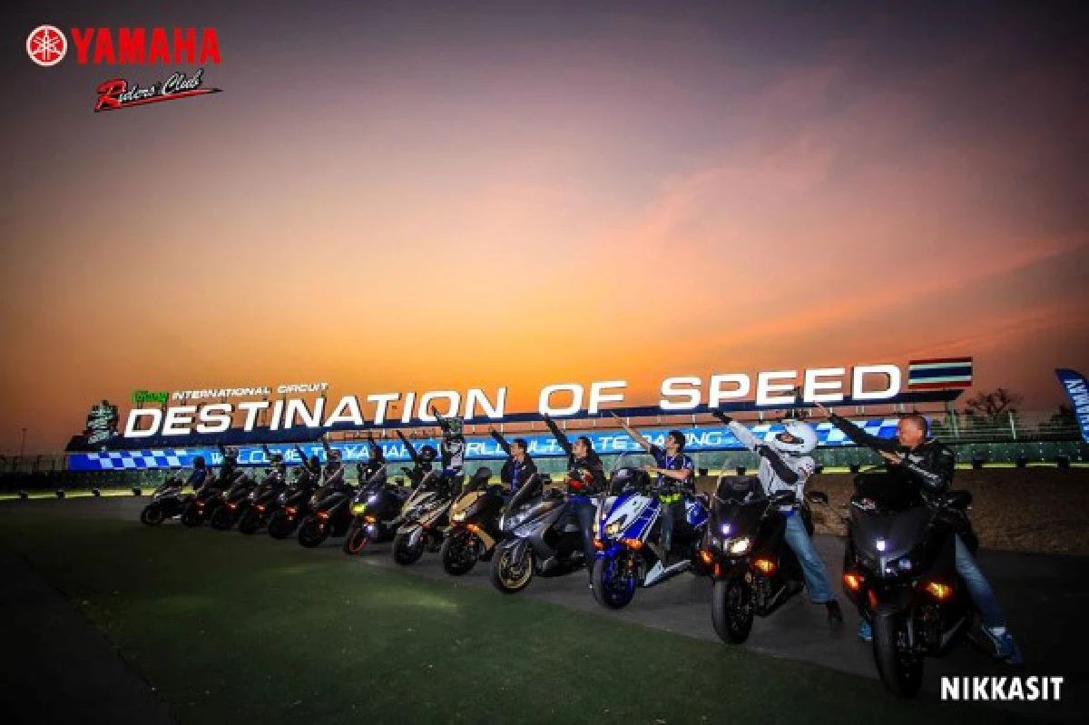 สัมผัสแรก "YZF-R3" ใน  YAMAHA WORLD ULTIMATE RACING