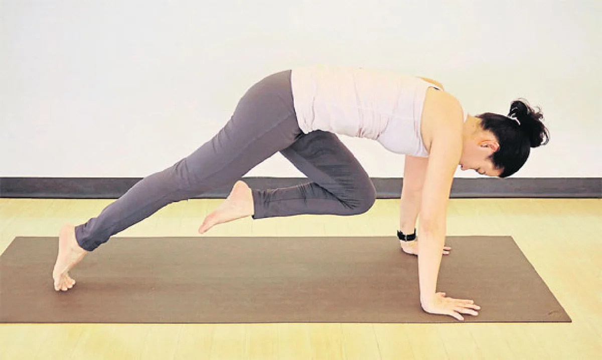 ท่า Side-Plank ยกขาด้านใน