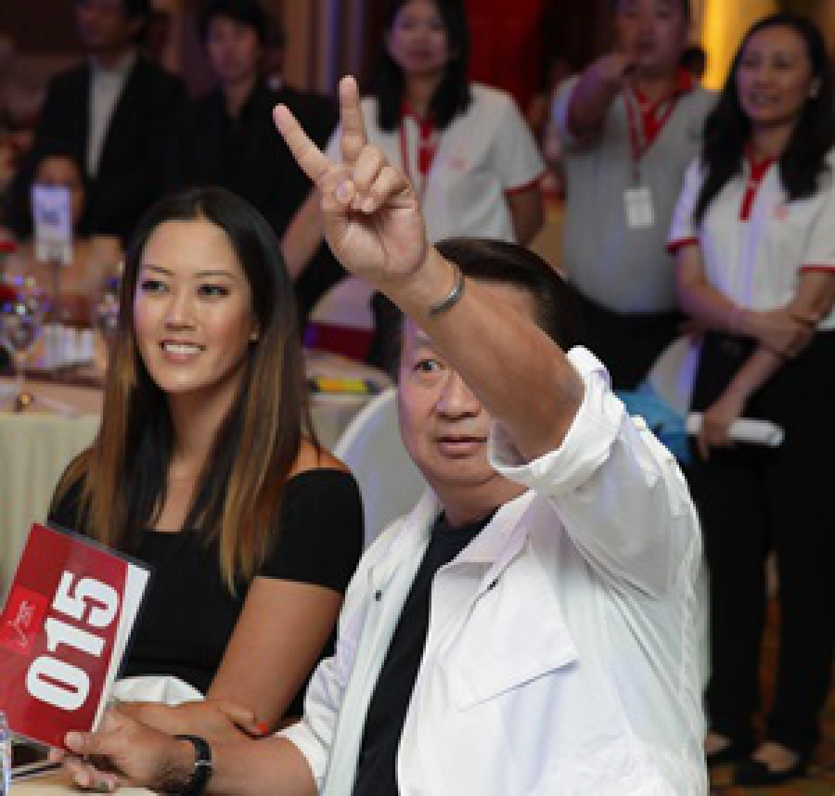 ประมวลภาพโปรสาวร่วมงานแชริตี้ไนท์
