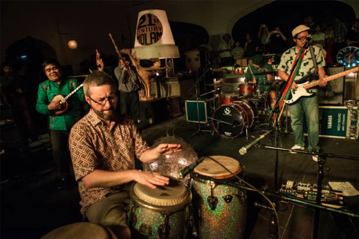 หมอลำสวรรค์ การเดินทางไกลสุดแรงม้า