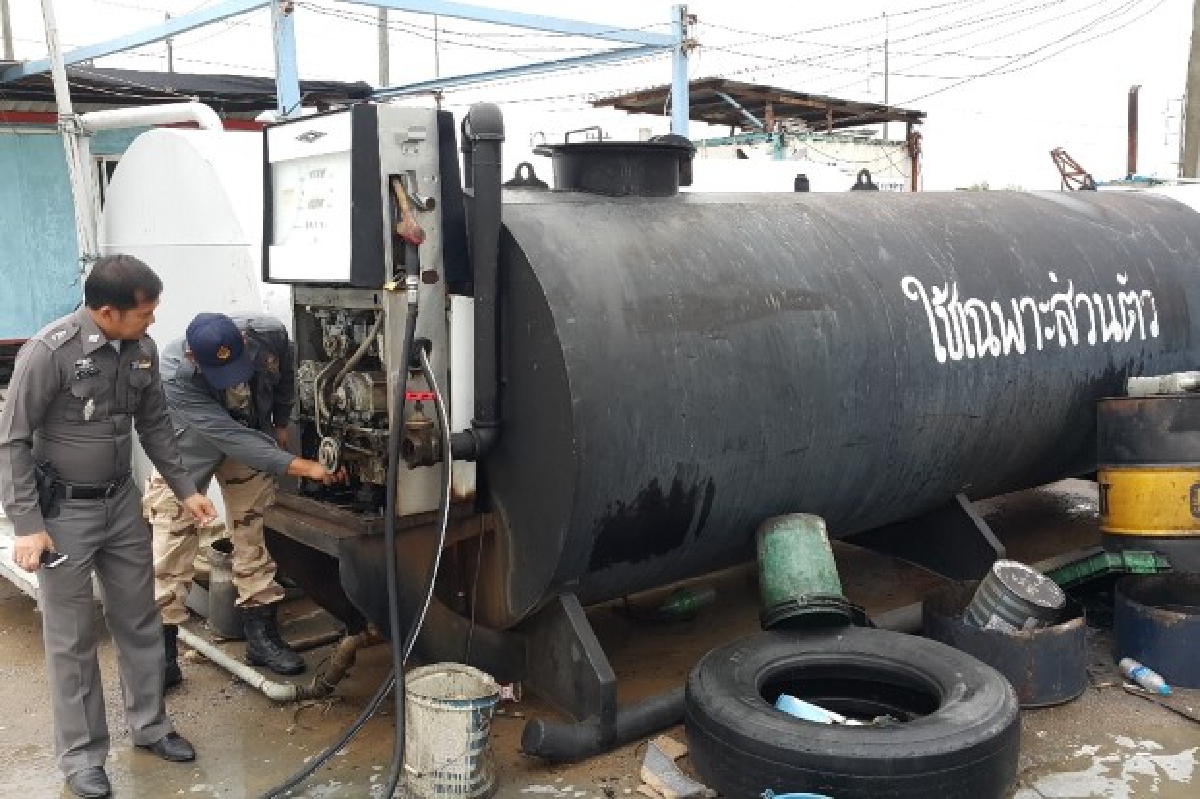 ไฟไหม้หัวจ่ายน้ำมันแต่ดับทันก่อนลามถังจุ2.3หมื่นลิตร ไฟไหม้หัวจ่ายน้ำมันแต่ดับทันก่อนลามถังจุ2.3หมื่นลิตร