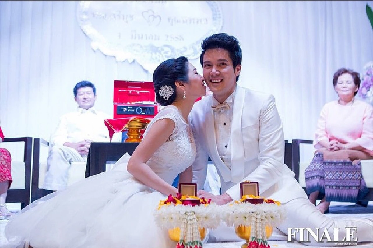 ชื่นมื่น!"กลม นพพล"หมั้นแฟนสาวดีกรีคุณหมอ