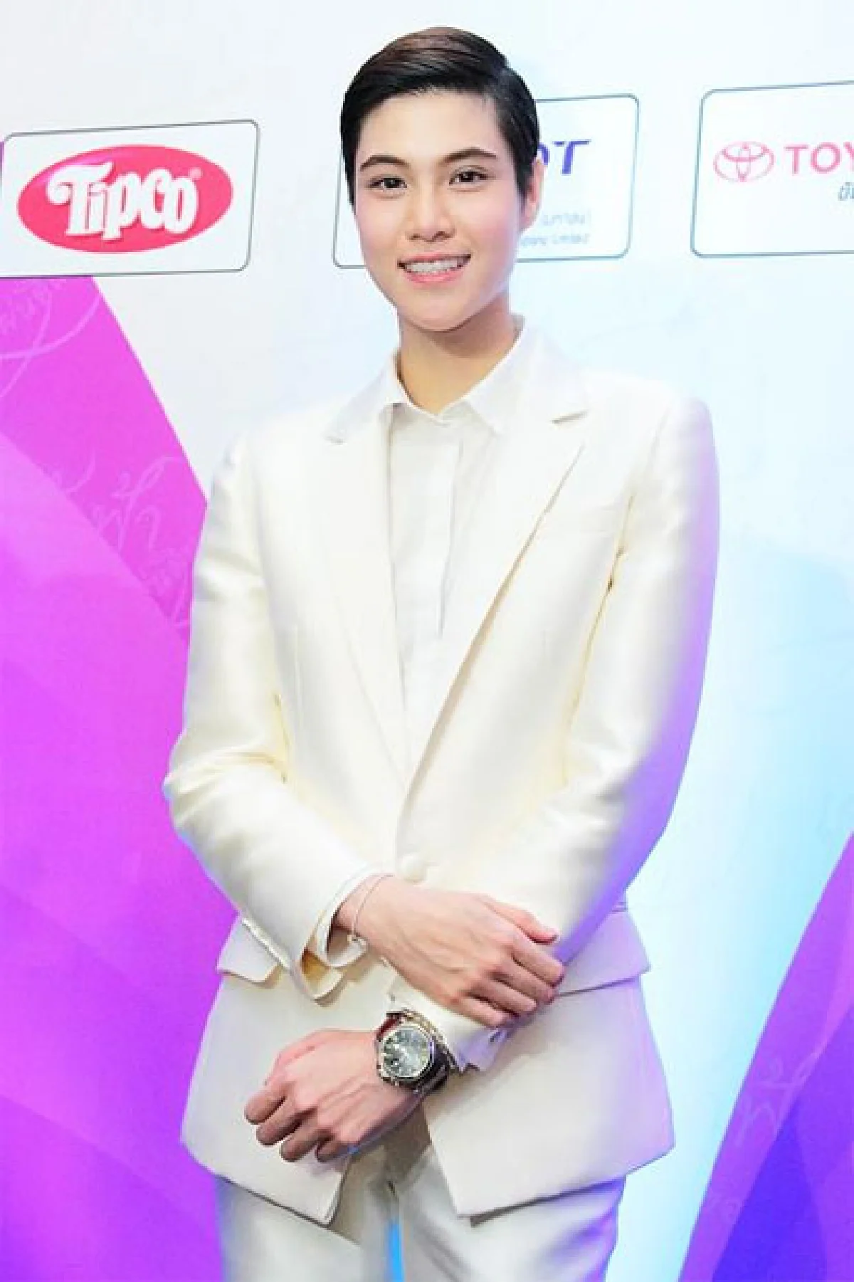 เป็นตัวของตัวเอง (แหละดี) ลลนา ก้องธรนินทร์