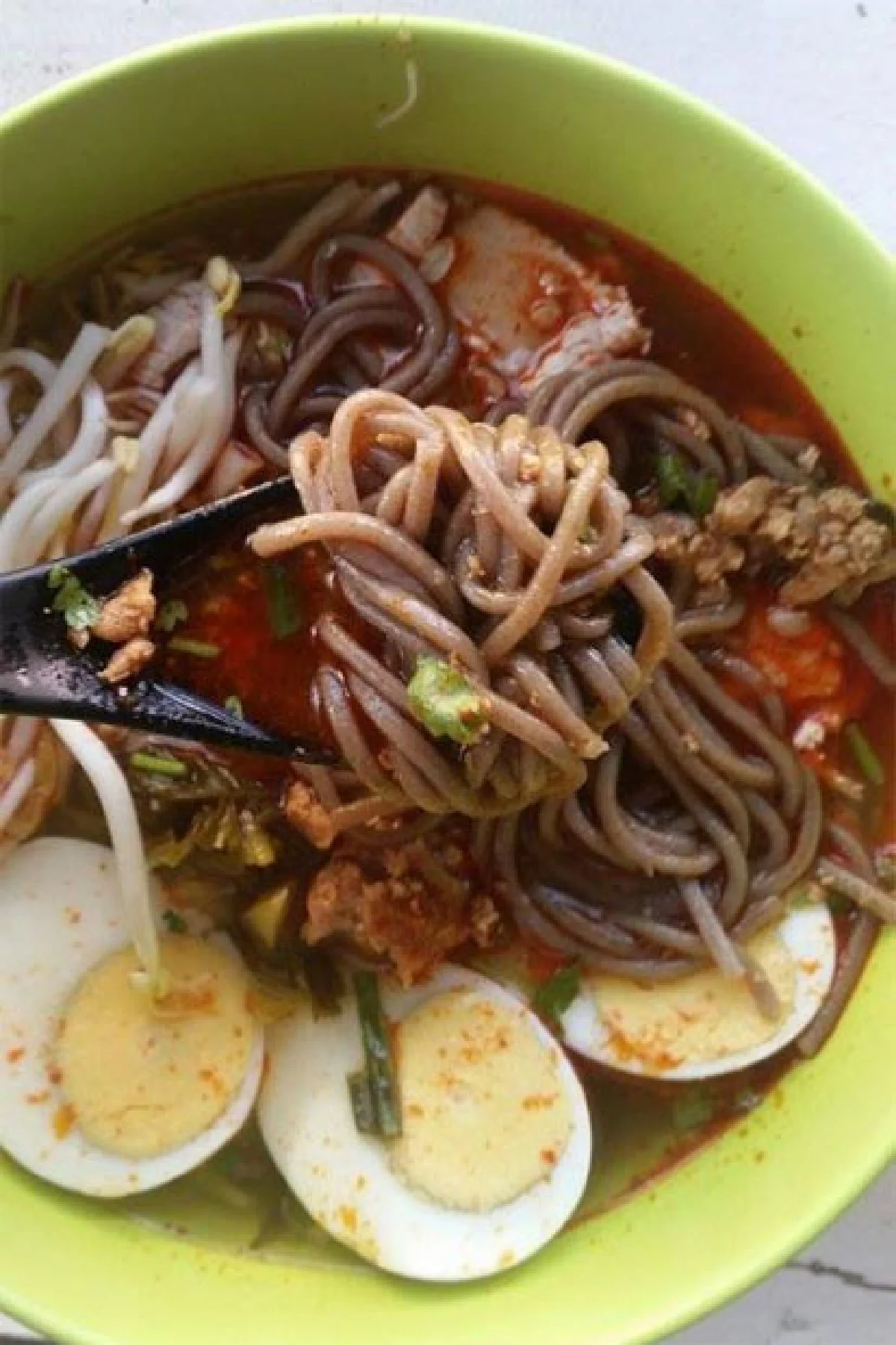 น้ำเงี้ยวหลากเส้น @ร้านเจียงฮาย
