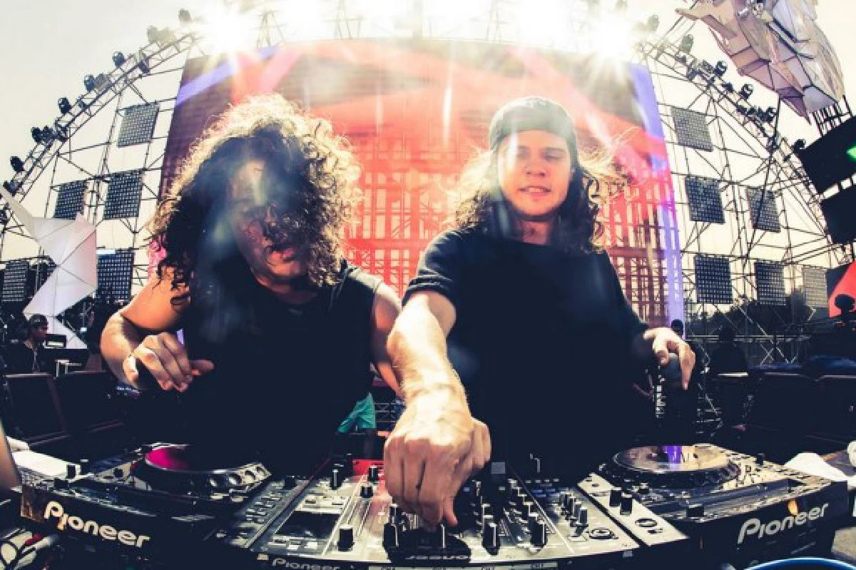 สุดเจ๋ง!MAYA MUSIC FESTIVAL ดีเจระดับโลกจัดเต็ม แสงสีเสียงอลังการ