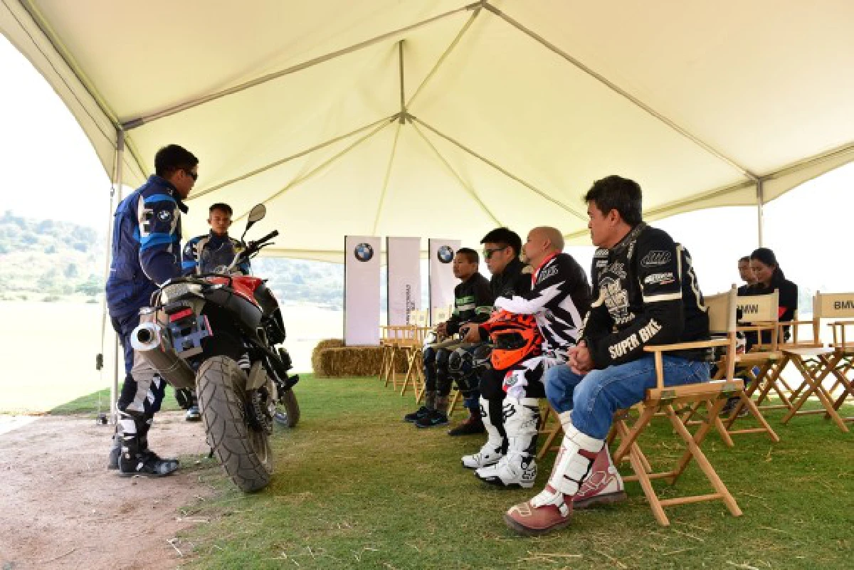 บีเอ็มดับเบิลยู F 800 GS ทัวร์ริ่งเอ็นดูโร่เพื่อความมันส์