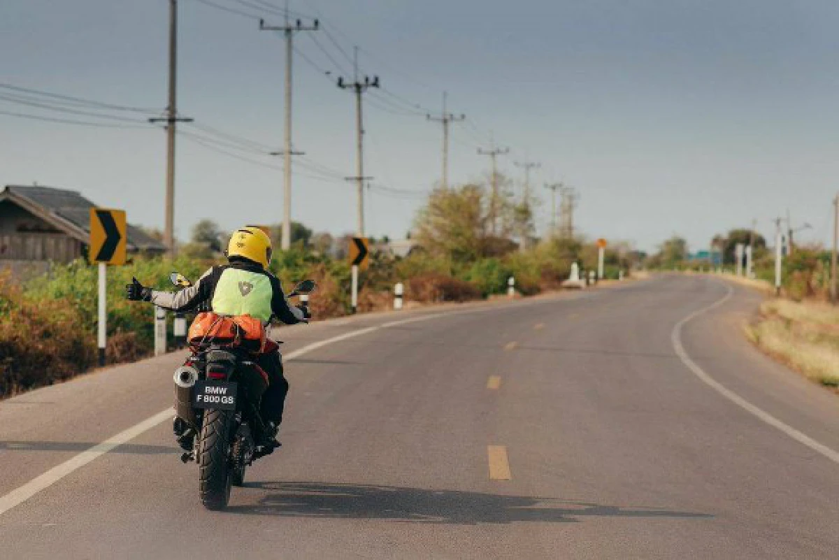 บีเอ็มดับเบิลยู F 800 GS ทัวร์ริ่งเอ็นดูโร่เพื่อความมันส์