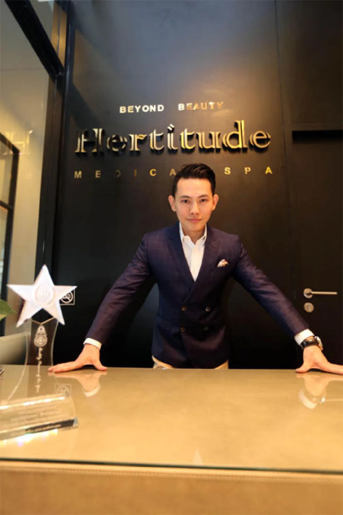 วรพจน์ ศิรามังคลานนท์ คุณหมอนักบริหารระดับมือรางวัล