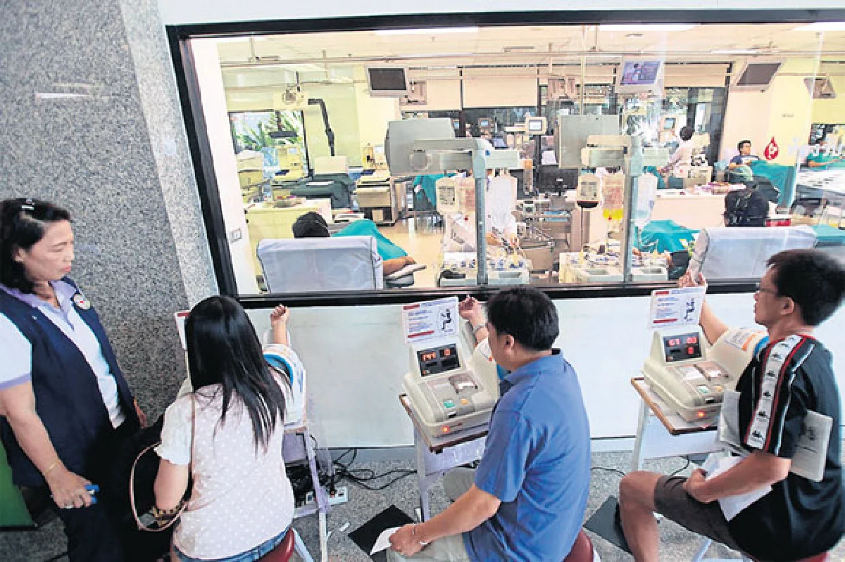 บุญต้องห้าม เมื่อ"เพศที่สาม" ลุกขึ้นมาบริจาคเลือด