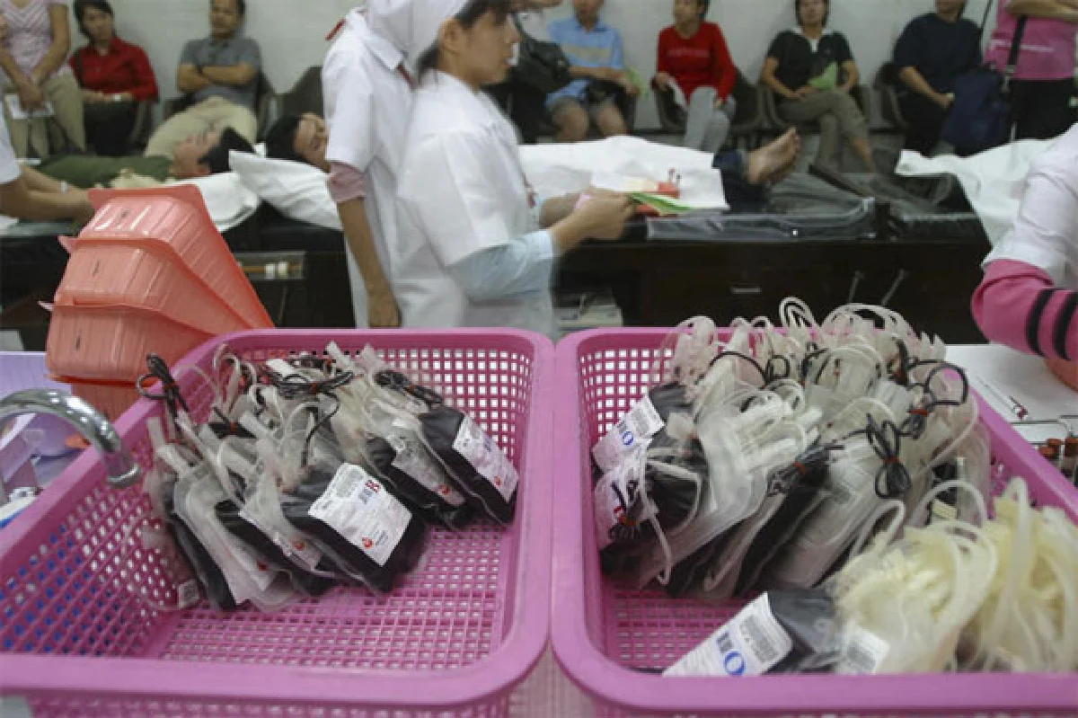 บุญต้องห้าม เมื่อ"เพศที่สาม" ลุกขึ้นมาบริจาคเลือด