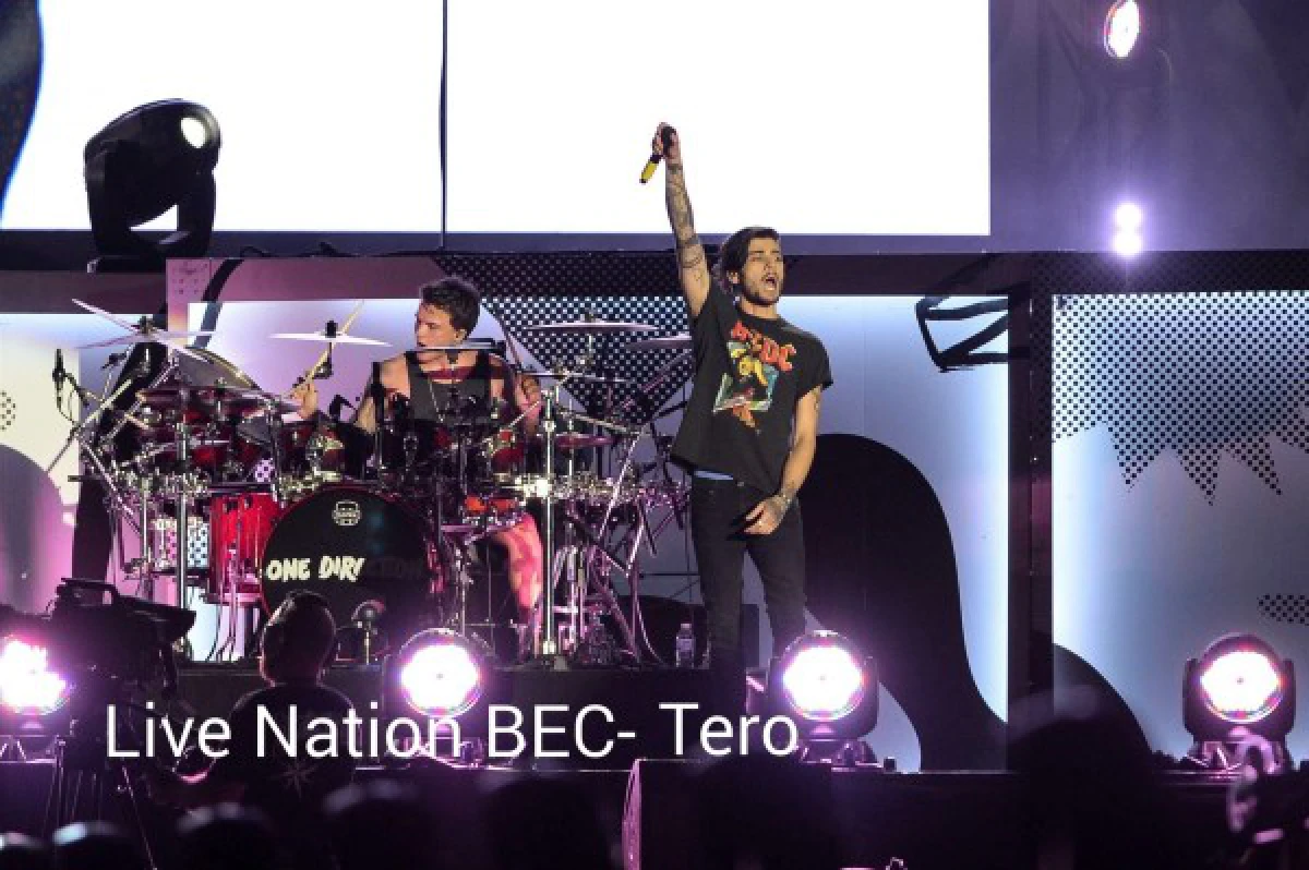 หล่อมันส์ฟิน!One Directionจัดเต็มคอนเสิร์ตครั้งแรกในไทย (ชมภาพชุด)