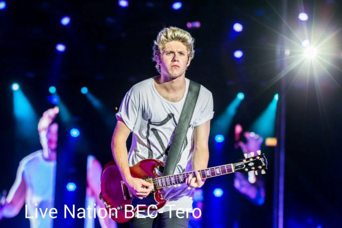 หล่อมันส์ฟิน!One Directionจัดเต็มคอนเสิร์ตครั้งแรกในไทย (ชมภาพชุด)