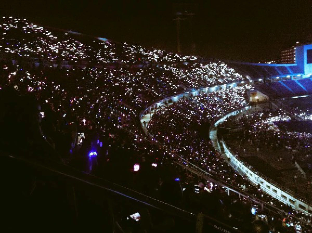 หล่อมันส์ฟิน!One Directionจัดเต็มคอนเสิร์ตครั้งแรกในไทย (ชมภาพชุด)