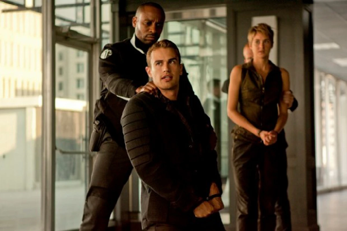 ชวนดู!"INSURGENT คนกบฏโลก"หนังไซไฟภาคต่อจาก Divergent