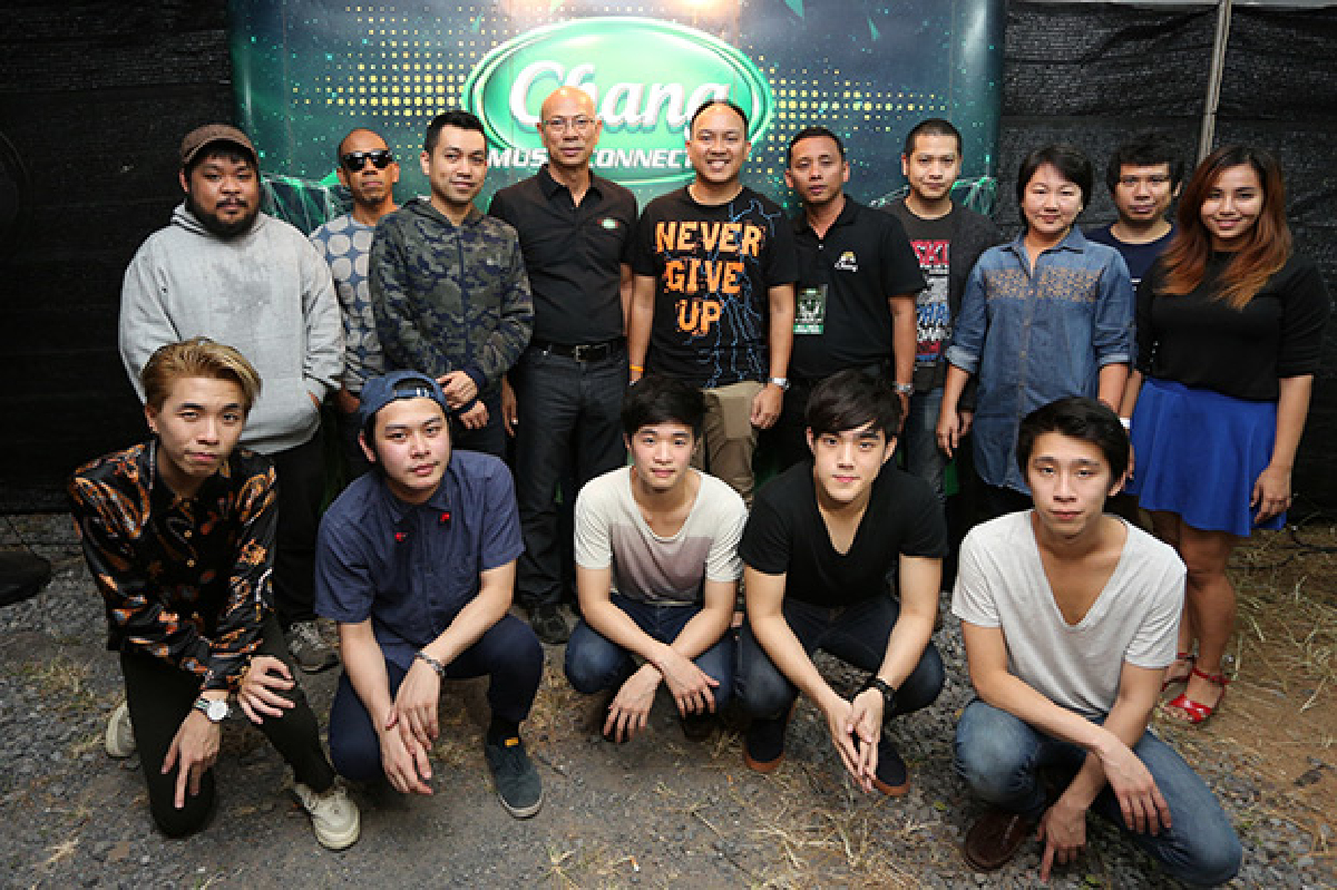 “ช้าง” เติมเต็มคำว่าเพื่อน กับคอนเสิร์ต “ช้าง มิวสิค คอนเนคชั่น” ในคอนเซ็ปต์ เดอะร็อค คอนเนคชั่น บาย โมเดิร์นด๊อก ที่ “จังหวัดสุราษฏร์ธานี” “ช้าง” เติมเต็มคำว่าเพื่อน กับคอนเสิร์ต “ช้าง มิวสิค คอนเนคชั่น” ในคอนเซ็ปต์ เดอะร็อค คอนเนคชั่น บาย โมเดิร์นด๊อก ที่ “จังหวัดสุราษฏร์ธานี”
