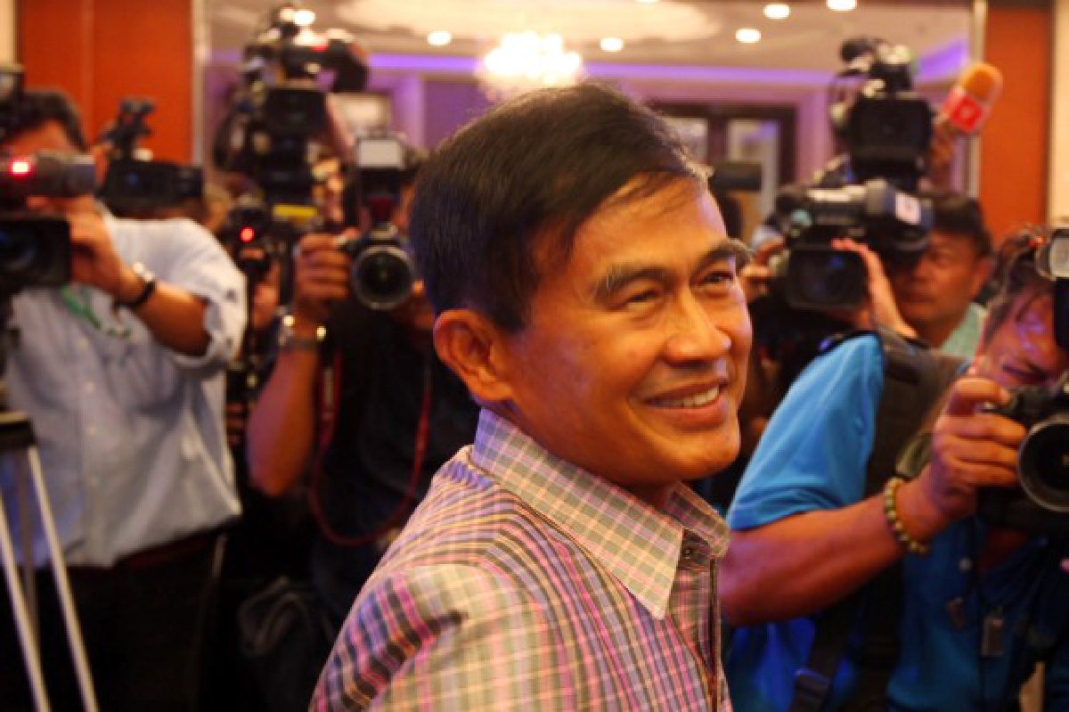 "บิ๊กต๊อก"ประชุมคดีมั่นคงเร่งจับผิดมาตรา112 "บิ๊กต๊อก"ประชุมคดีมั่นคงเร่งจับผิดมาตรา112