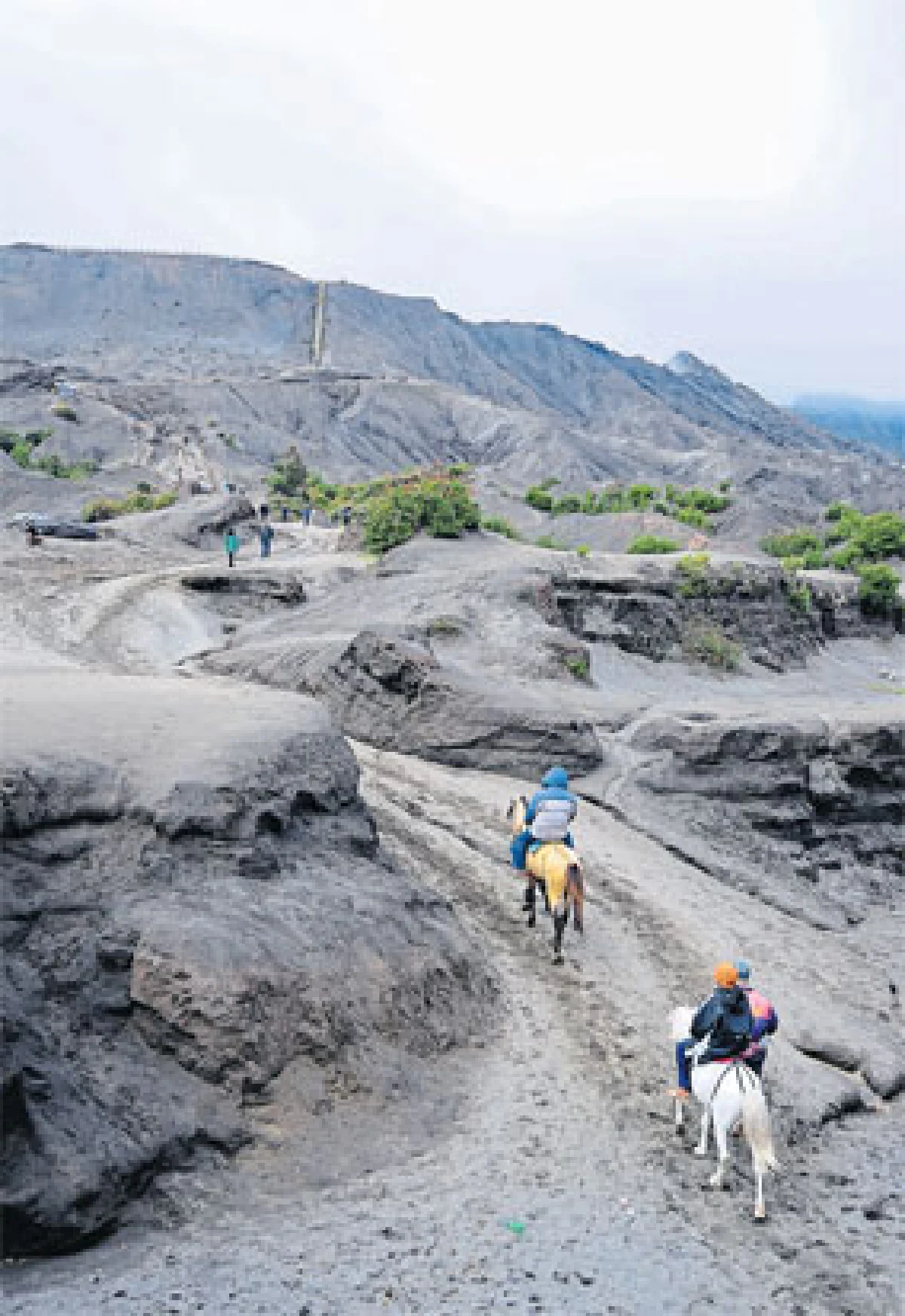 เยือนถิ่นอิเหนา เพื่อนบ้านเรา แต่เก่าก่อน