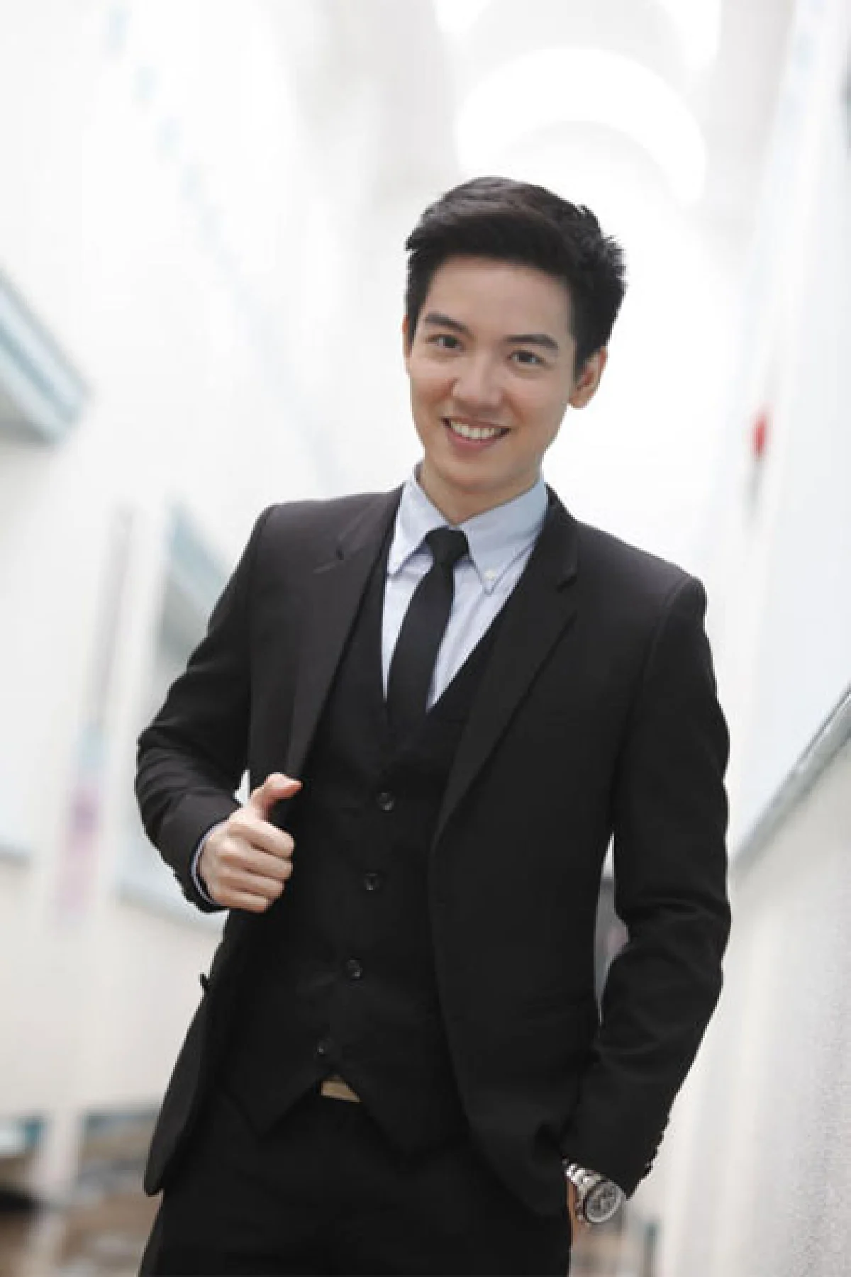 เวลคัมเวิลด์! พบเอก พรพงเมตตา