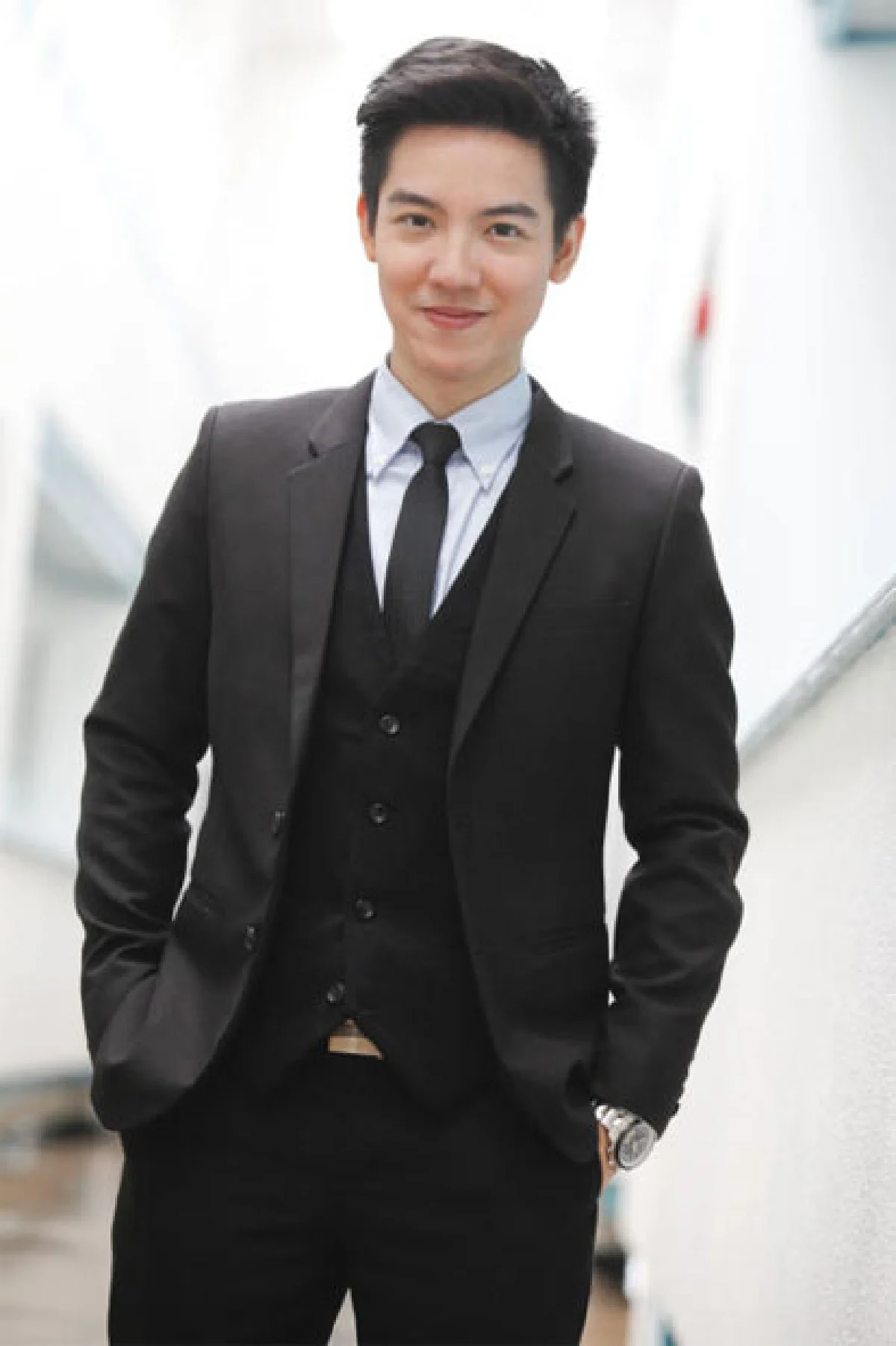 เวลคัมเวิลด์! พบเอก พรพงเมตตา