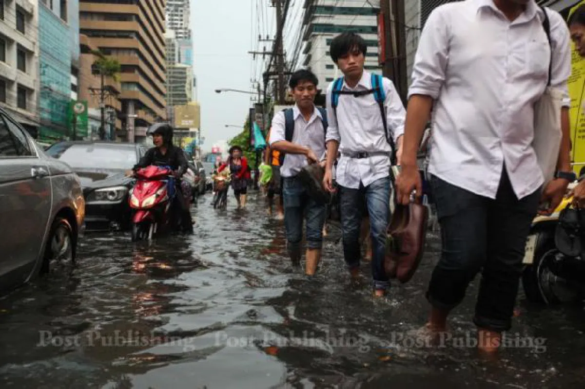 Why did it flood? Bangkok governor explains (with photos)