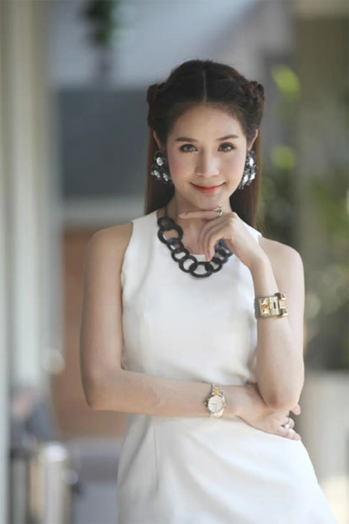 รชยา นพการุณ ผีเสื้อที่พร้อมสยายปีก