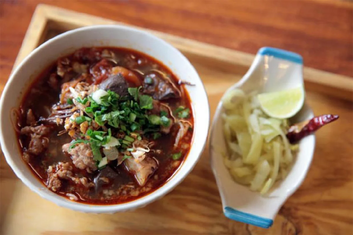 หอมด่วน อาหารเหนือใจกลางกรุง