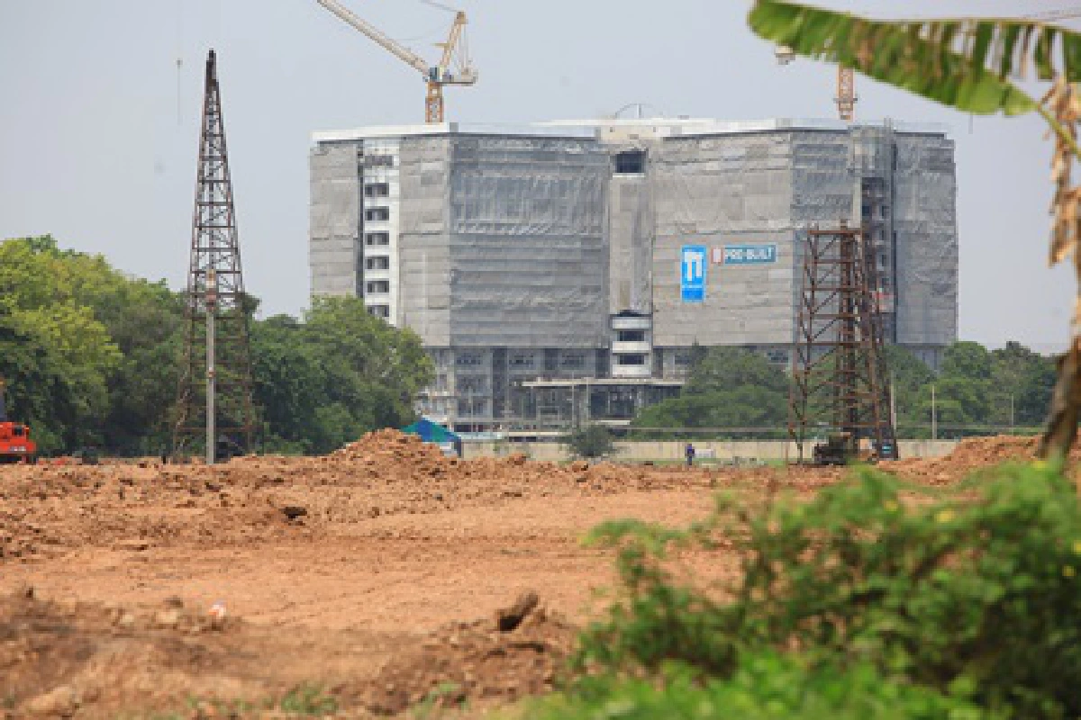 ปปง.ค้นบ้านคนสนิท"ศุภชัย"-ยธ.อายัดที่ดินลูกสาวแลนด์แอนด์เฮาส์