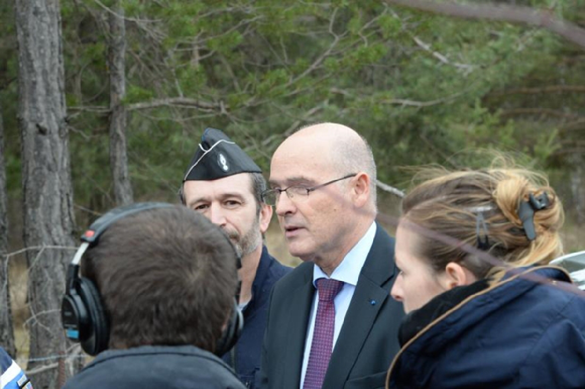 Plane crash: Focus on the co-pilot (Updated Saturday)