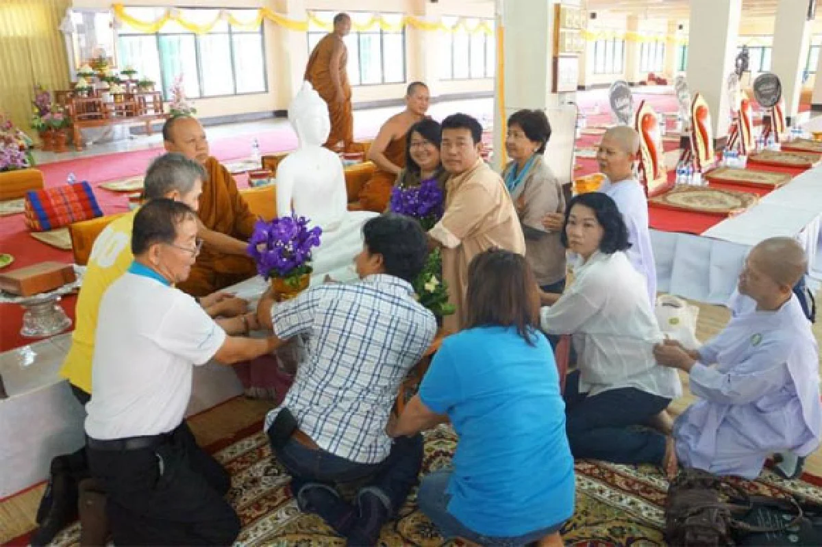 ปั้นดินให้เป็นบุญภารกิจกลุ่มกำลังใจ