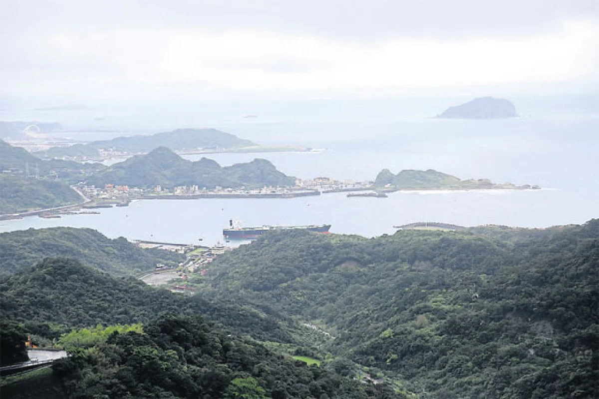 เพราะเขาทั้งสองฉันจึงมองไต้หวัน