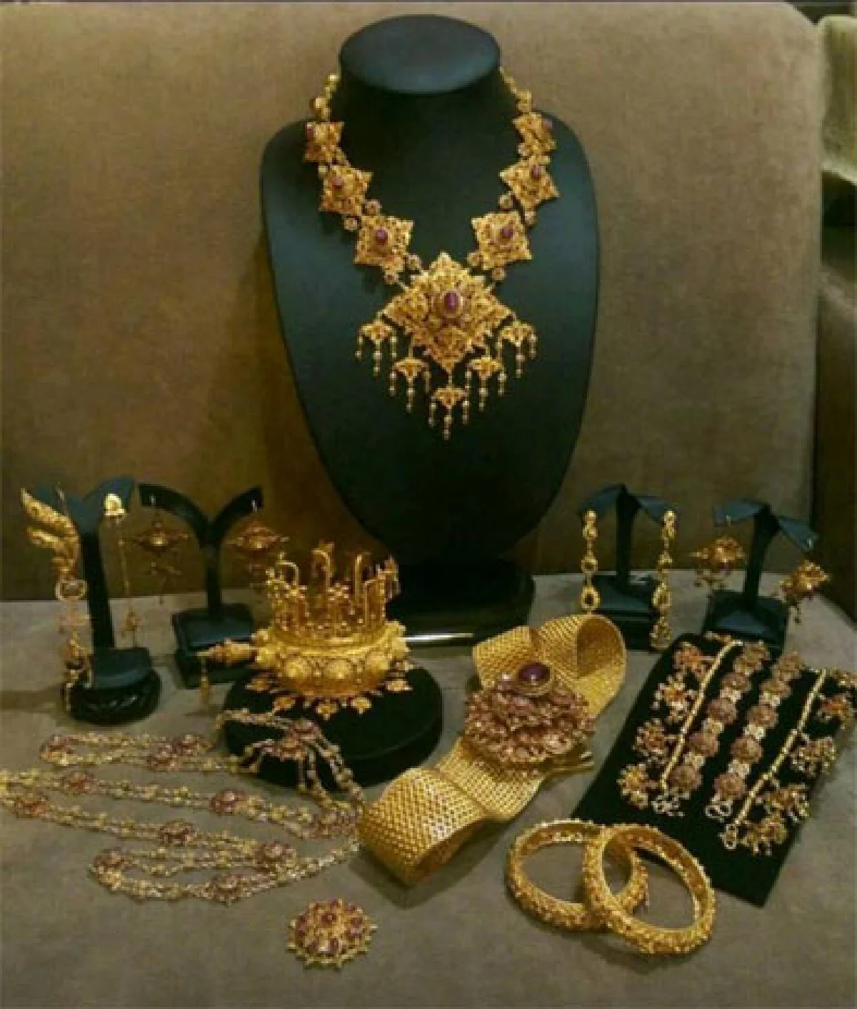 สายใยหัตถศิลป์ช่างไทย สืบจิตวิญญาณรุ่นสู่รุ่น