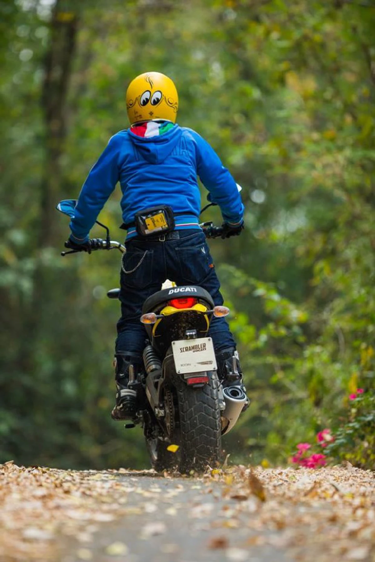 I’M NOT VINTAGE BIKE, I’M CONTEMPORARY!DUCATI SCRAMBLER ICON